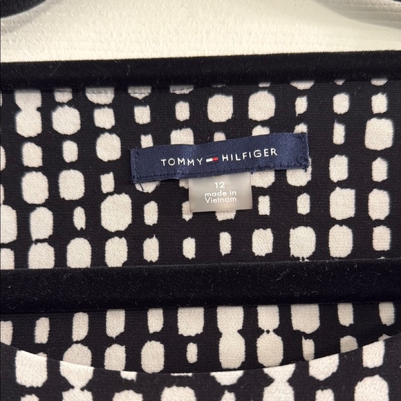 Tommy Hilfiger Black and Cream Sleeveless Dress - Picture 2 of 3